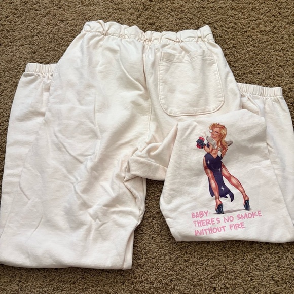 boys lie shoot your shot sweatpants small in beige - Picture 4 of 5